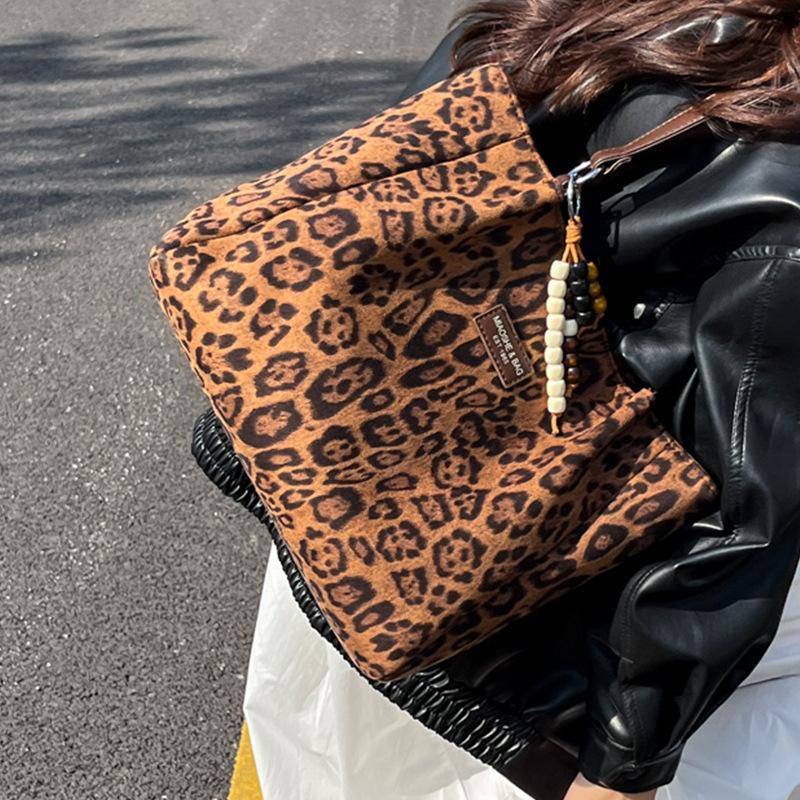 Large Capacity Commuter Bag, Casual Retro Crossbody Bag, College Student's School Tote Bag