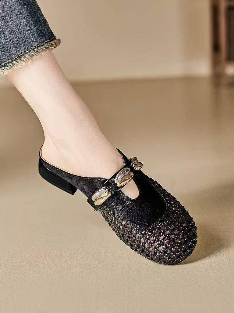 2025 new French retro square head hollow woven thick heel single shoes women's one-pedal bag head casual half slippers women