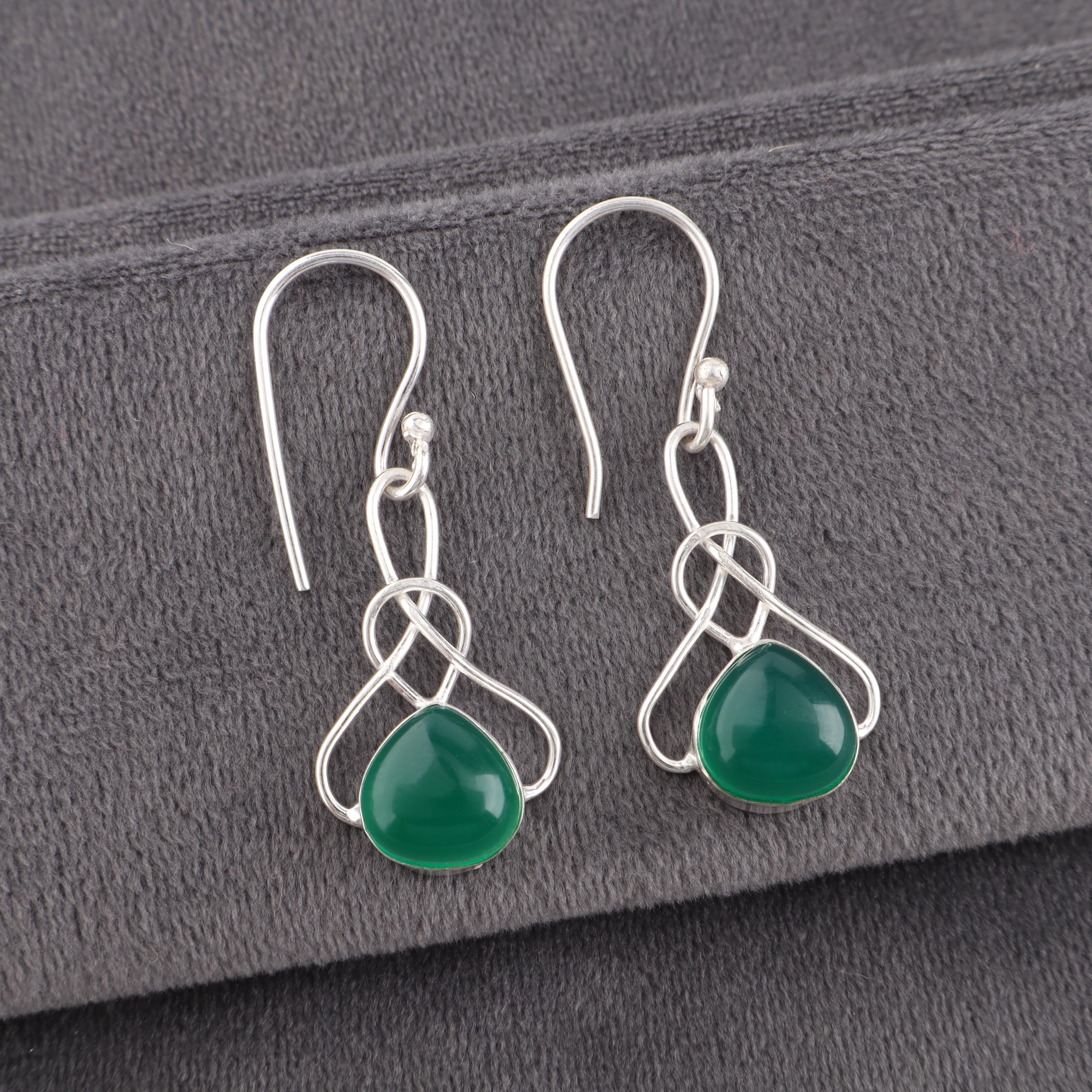 

Кабошон из зеленого оникса, серьги из стерлингового серебра 925 пробы, украшения ручной работы с драгоценными камнями, дизайнерские серьги в стиле бохо, подарок для нее 1.50 Inches зелёный