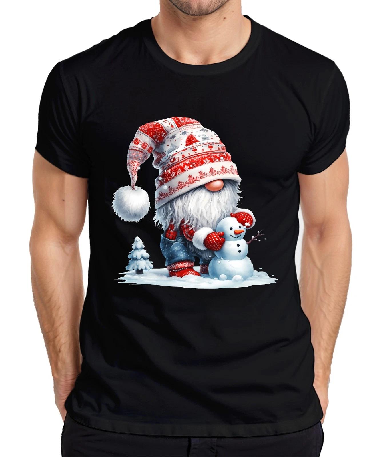 Nostalgischer Weihnachtsgnom mit Schneemann in Winterlandschaft Herren T-Shirt M