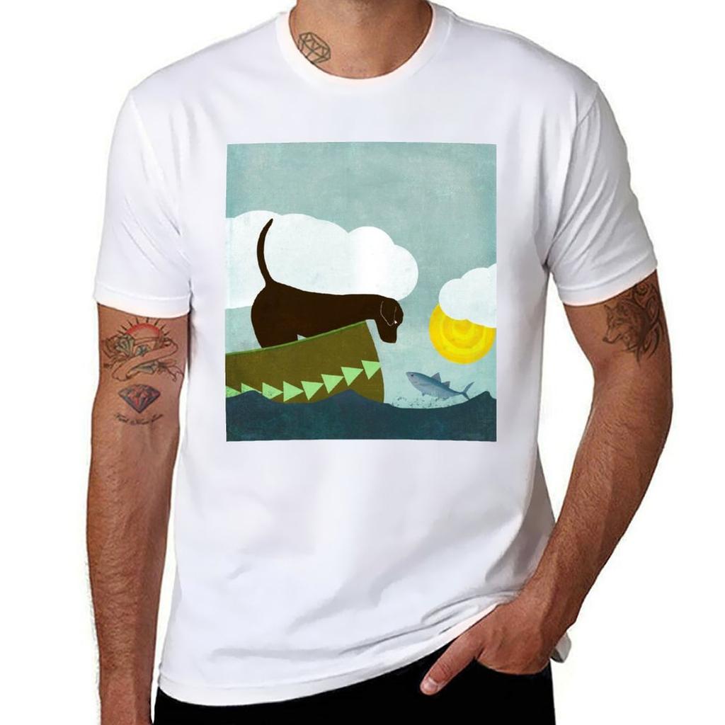 Chocolate Labrador in a canoe meeting a fish TShirt Simple Casual Short Sleeve Tee