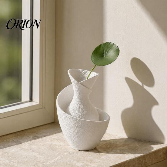 Decorative Vessel for Courtyard Display Minimalist Vase, Modern Flower Vase Living Room Dining Table Versatile Planter Balcony Garden Bedroom,