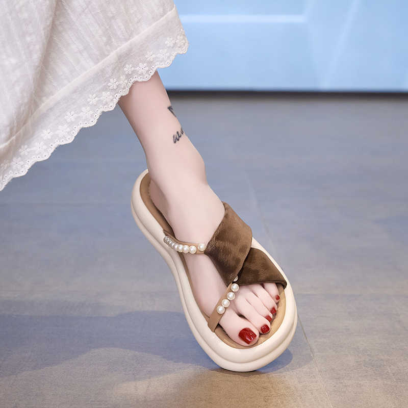 Fashion Spa Light Woman Sandal Bath Slippers Tines Shoes Flip Flops For Sea Sneakers Sports Deals Traning Snaeker Footwears