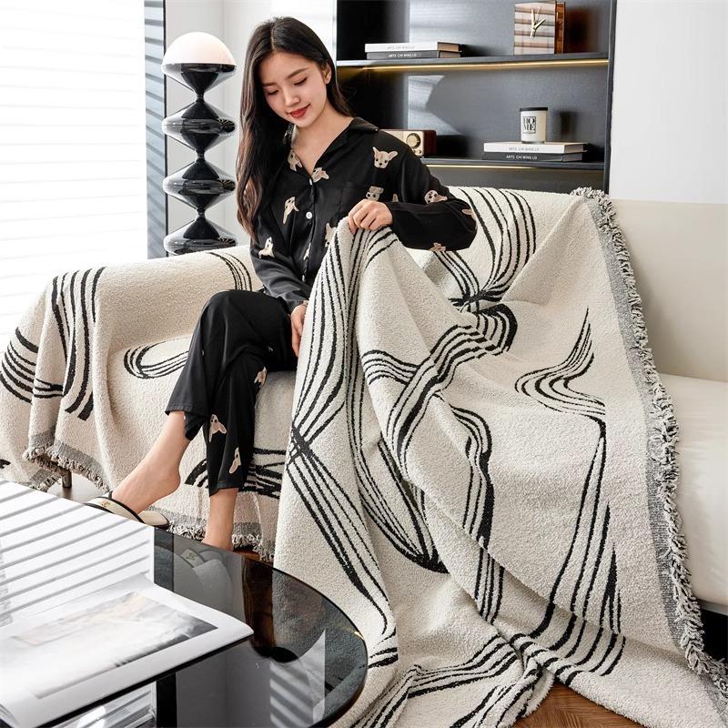 Autumn and Winter Thick Plush Ribbon Sofa Cover Cloth One-Piece Sofa Towel All-Inclusive Sofa Cover Dust Cover Full Cover Blanket