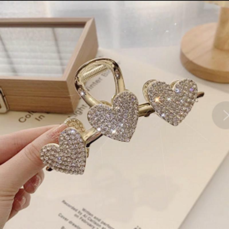 Shark Clip 2022: Fashionable Butterfly Hair Claw, Elegant Large Floral Design for Ponytail and Back of Head Styling