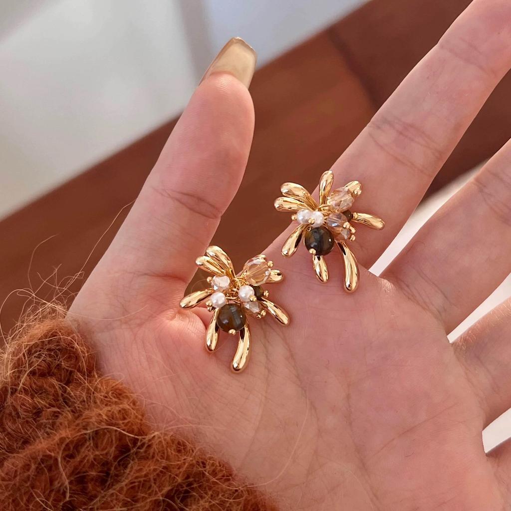 Maillard Amber Retro Hong Kong Style Earrings Women's Light Luxury High-end Niche Earrings Earrings