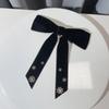 Luxurious Velvets Bowknot Clip On Brooch with Rhinestones Snowflake for Christmas Parties Pre Tied Bows Tie Necktie