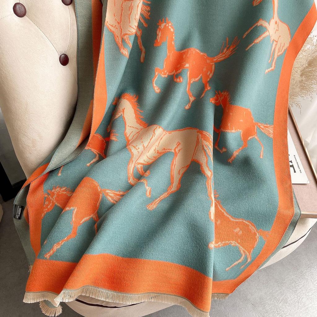 Elegantní podzimní a zimní univerzální šála s žakárovým vzorem koní z imitace kašmíru Dámská krátká třásňová cestovní venkovní teplá šála
