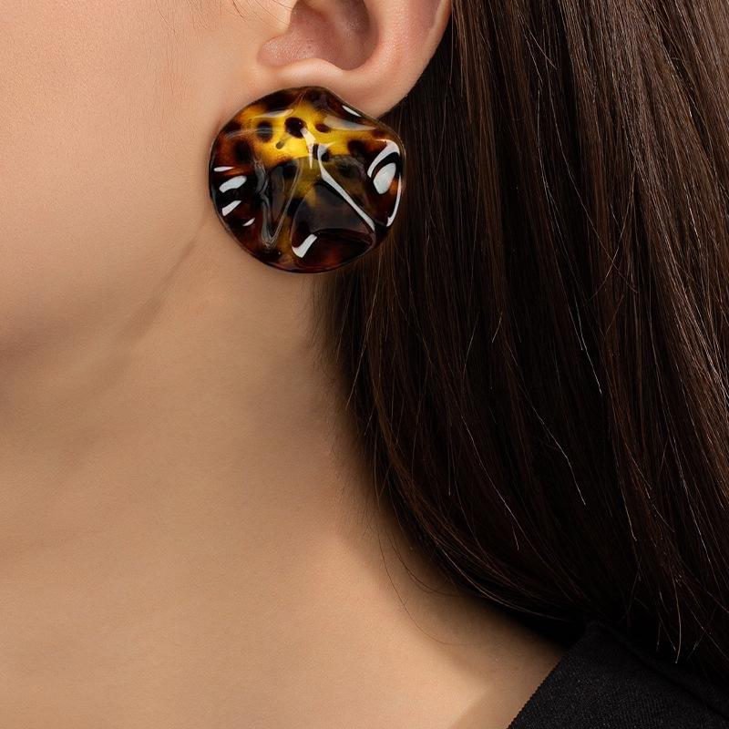 Four Pairs of Autumn and Winter Amber Retro Leopard Print Stud Earrings Set Earrings Versatile New Earrings Batch