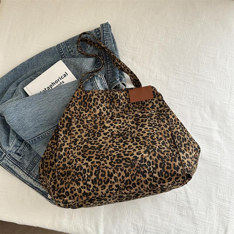 Chic Retro Leopard Print Shoulder Bag Stylish Fall 2024 Large Capacity Tote Handbag