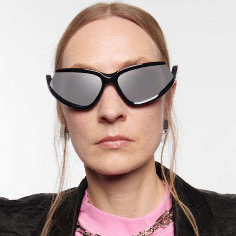 Future Technology Sense Sunglasses Men Punk Y2K Stylish Sun Glasses Women Party Stage Performance Sunglasses for Men