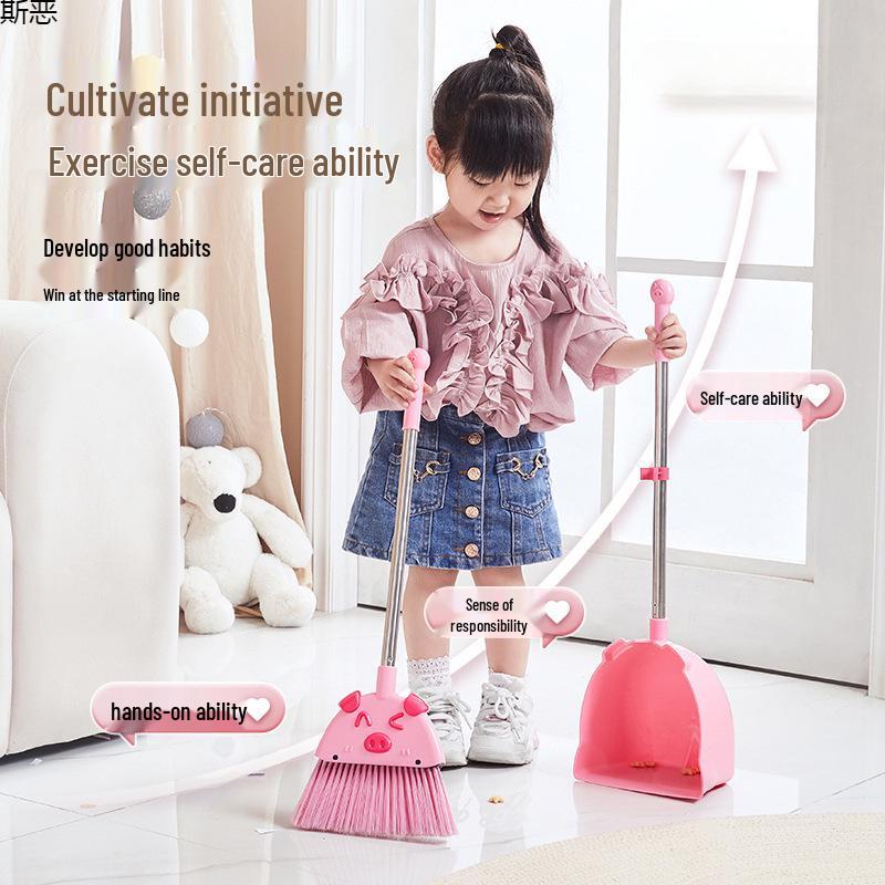 Kids' Pretend Play Cleaning Set: Broom, Mop, and Dustpan with Little Pig Design