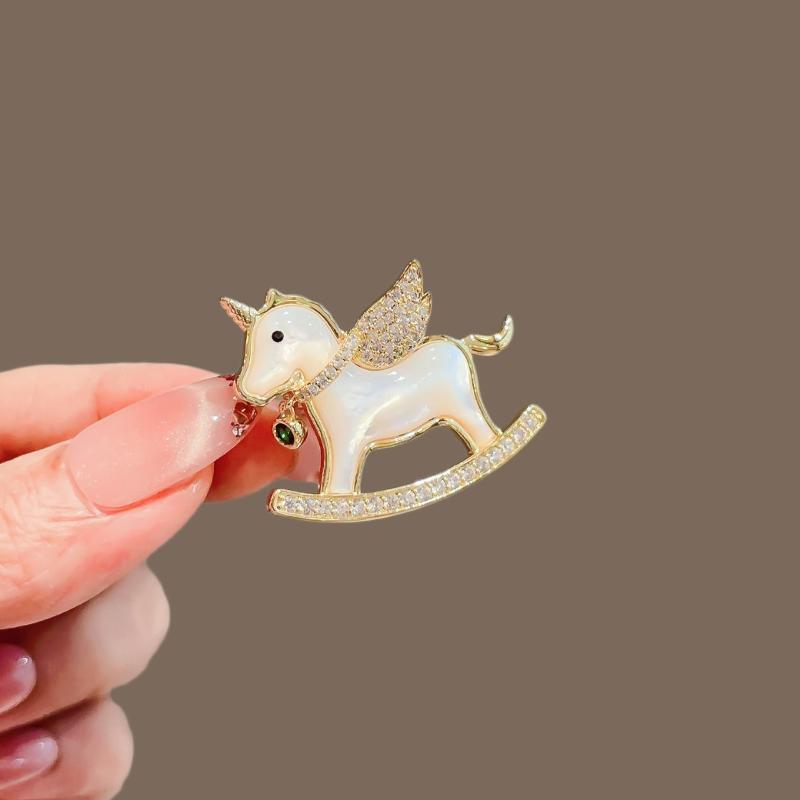 Exquisite Unicorn Rocking Horse Animal Brooch For Women Clothing Coat Jewelry Accessries