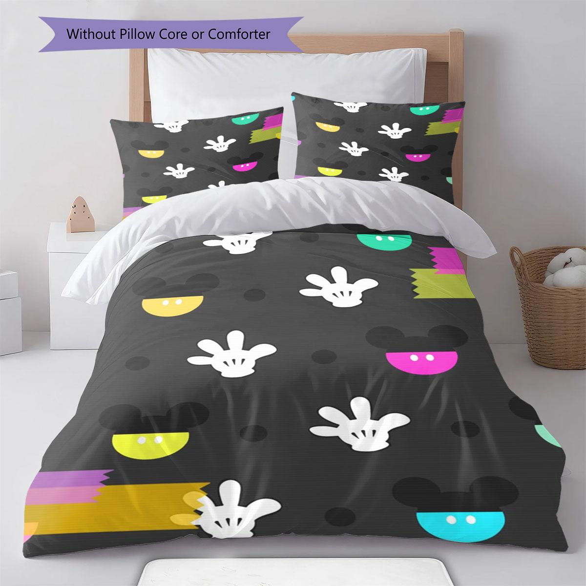 

Retro-chic Mickey Mouse Themed Print Bedding Set – Perfect for Decorating A Child s Bedroom. Comfortable and Warm. 135x200cm