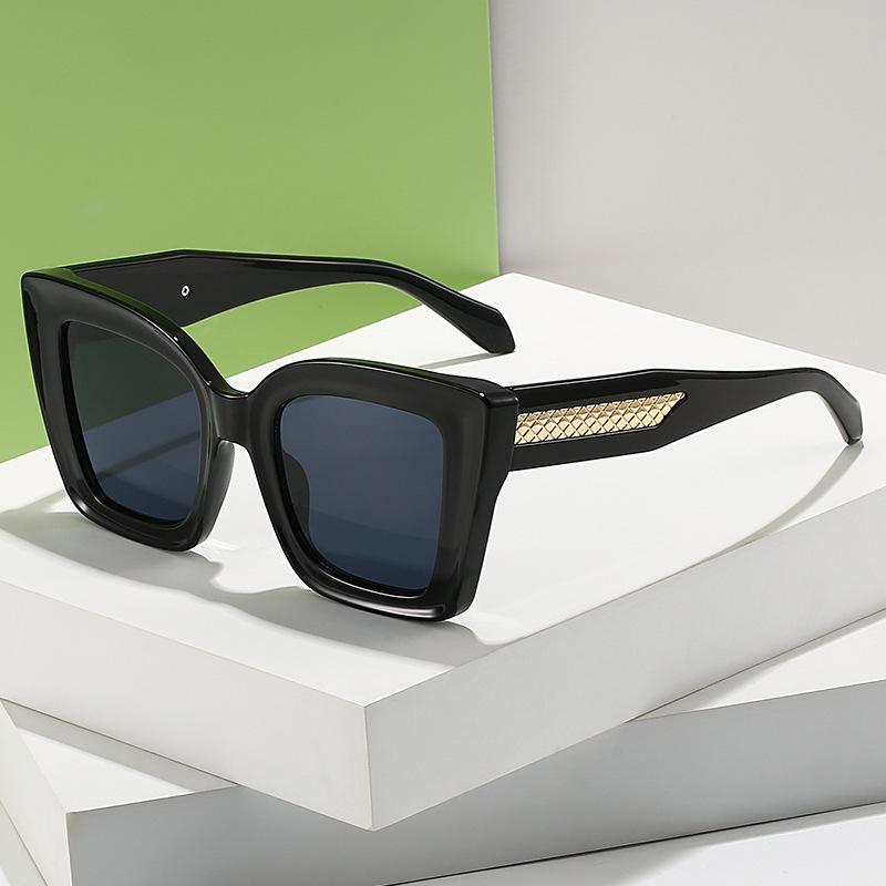 New trendy versatile sunglasses, high-end European and American simple square versatile men's and women's sunglasses