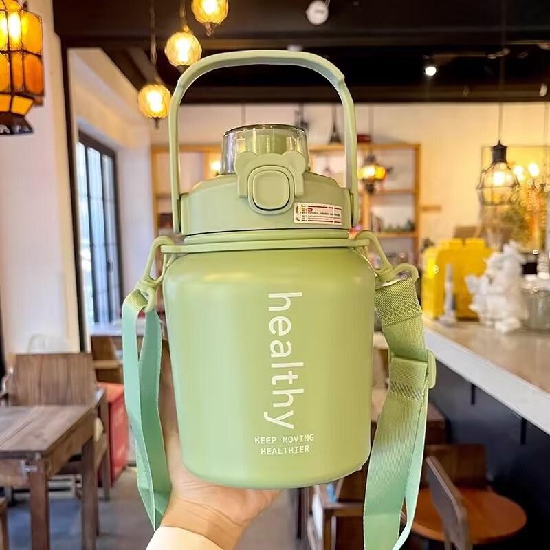 Chic Insulated Straw Bottle