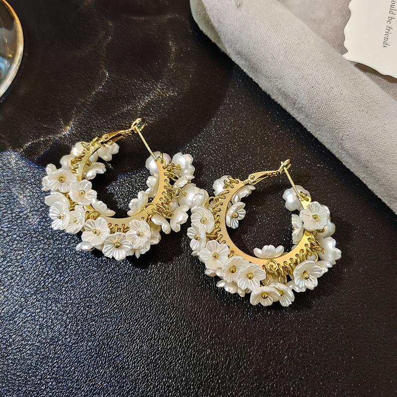 French Floral Pearl Tassel Earrings: Vacation Style, Sweet Temperament, High-End Luxury Jewelry for Women