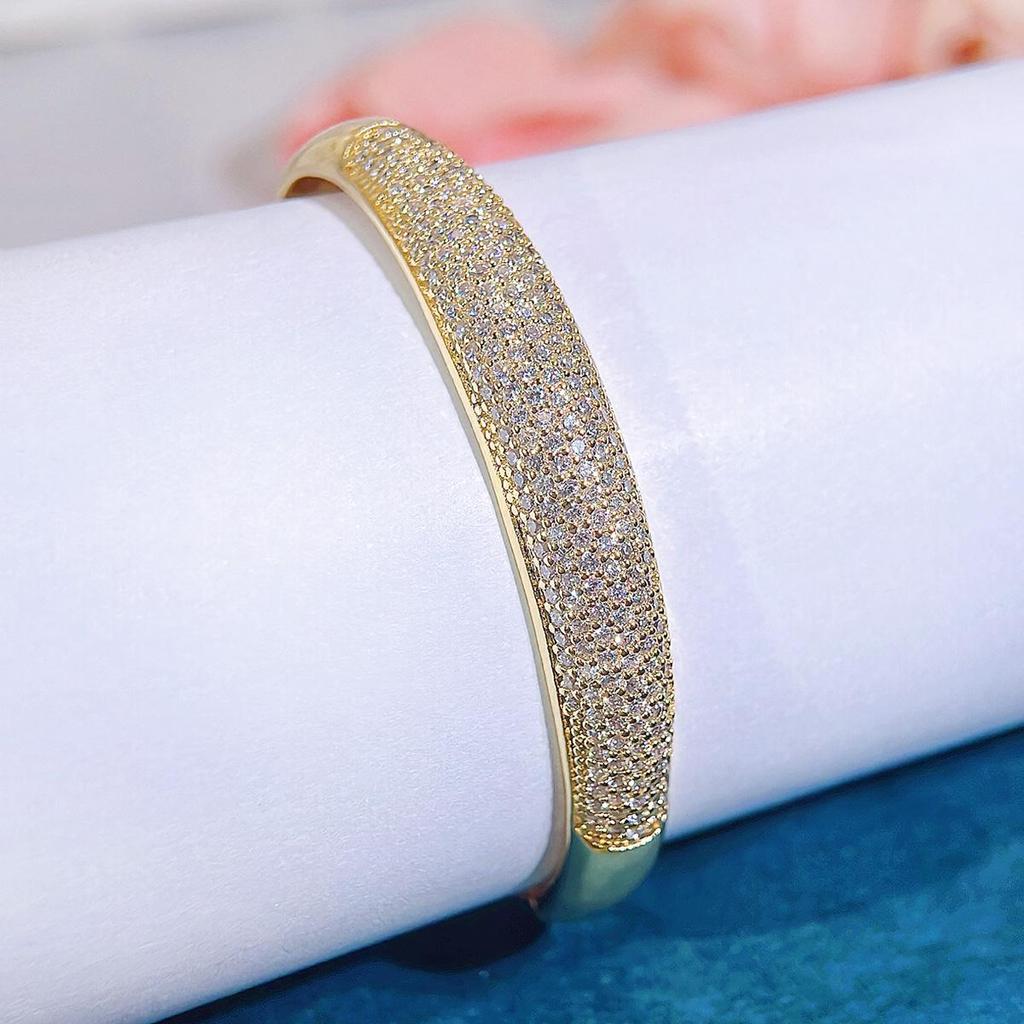 WWJ High-Quality Wedding Party Golden Bracelet Bangle with Fine Flashing Cubic Zirconia Royal Treasure Jewelry Gift