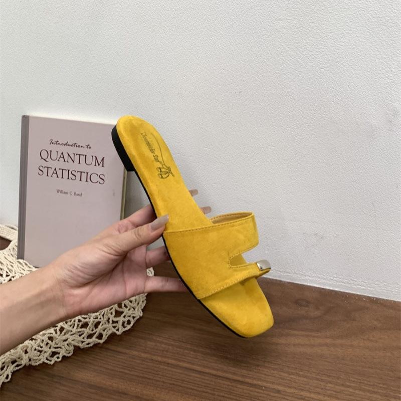 French beautiful set of toe small cool slippers women's summer wear fashion flat bottom 2025 season with skirt fairy half a word drag