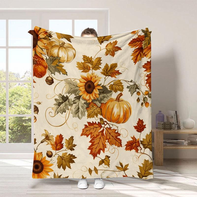 Warm Halloween Flannel Blanket - Cartoon Ghost & Pumpkin Design