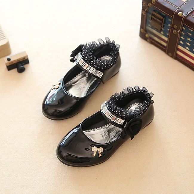 

Spring Autumn Newest Fashion Girls Shoes Patent Pu Leather Rhinestone Flower Floral Lace Princess Kids Dress Shoes Wedding Hotest 26