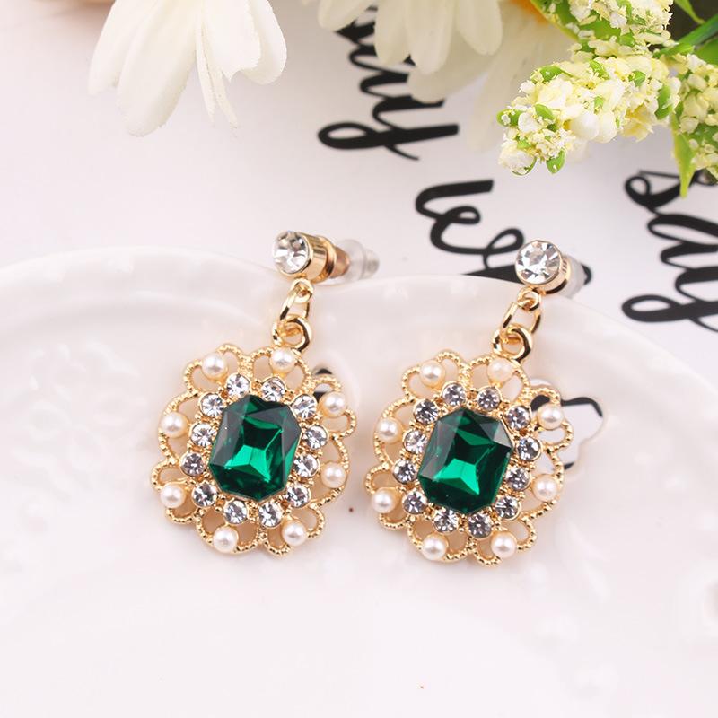 Vintage Court Style Diamond And Pearl Fashion Sparkling Crystal Square Stud Earrings