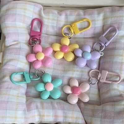 Vibrant Five Petal Flower Keychain Lovely Resin Accessory For Bags And Keys Stylish Gift Portable Everyday Use Accessory