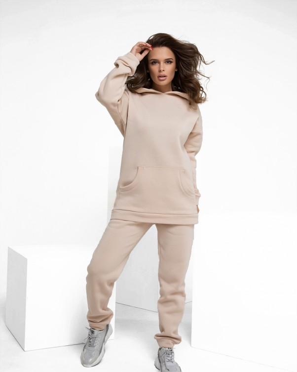 Isolierter Anzug aus der Kampfserie ISSA Plus