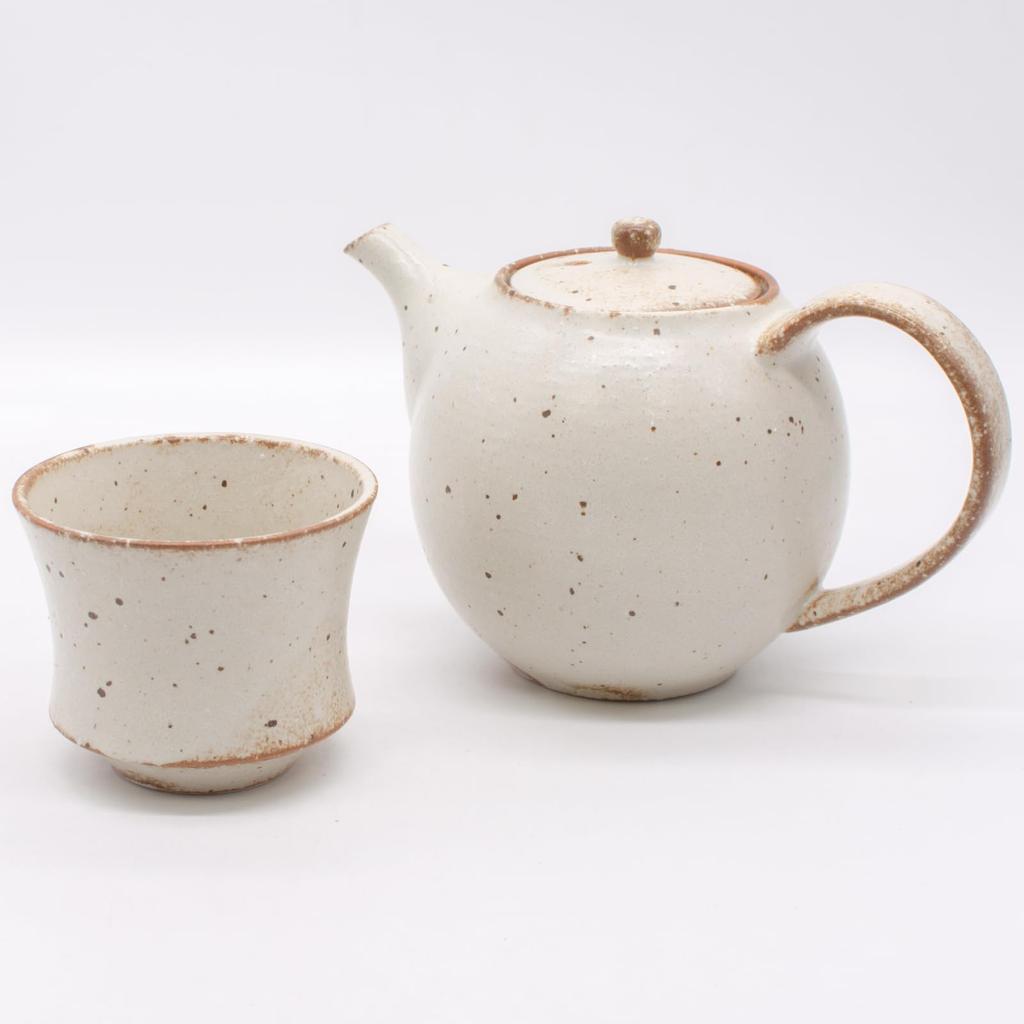 Mino Shino Inverted Sencha Approximately 8cm In Diameter X In Approximately 170ml Ivory Microwave and Dishwasher Made In Ware, Rust-colored Glaze,