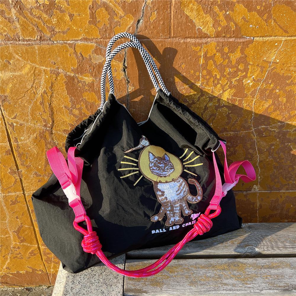 

Жіноча модна літня вишита сумка на плече з ланцюжком у вигляді кульок великої місткості Large Bag Only