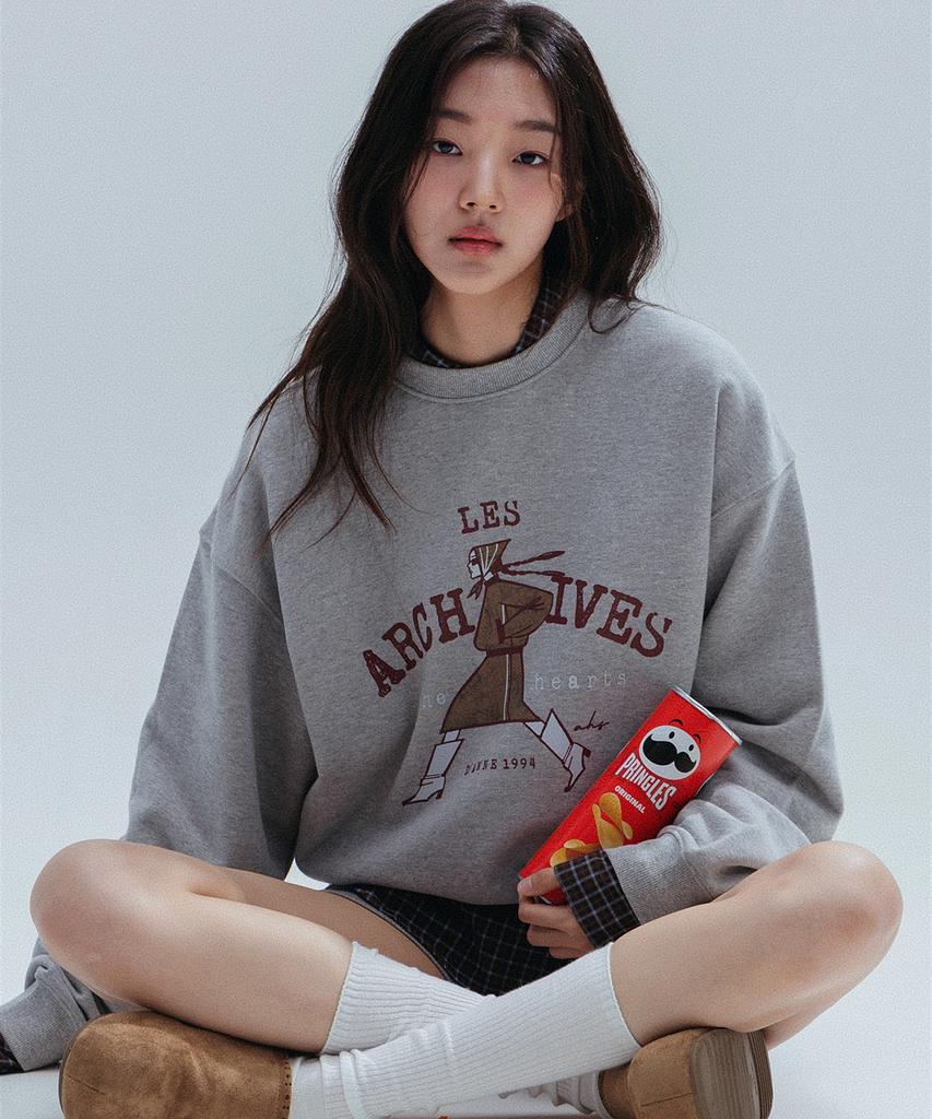 ANNEHEARTS Walking Girl Archive Sweatshirt_Melange