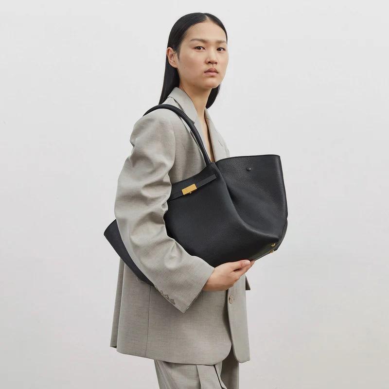 Wings Bag, Genuine Leather Shoulder Tote Bag, High-end Women's Bag, Large Capacity Commuting Dumpling Bag