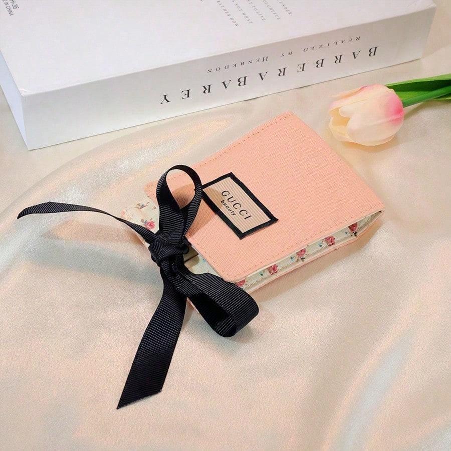 Minimalistische luxuriöse Kosmetiktasche für Reisen, stilvolle kleine Damengeldbörse