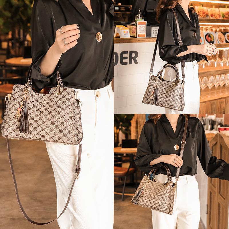 Spring and Summer New Product Bag with New Korean Version Easy To Match, Fashionable Printed, Atmospheric Handbag, Single Shoulder Diagonal Cross Bag
