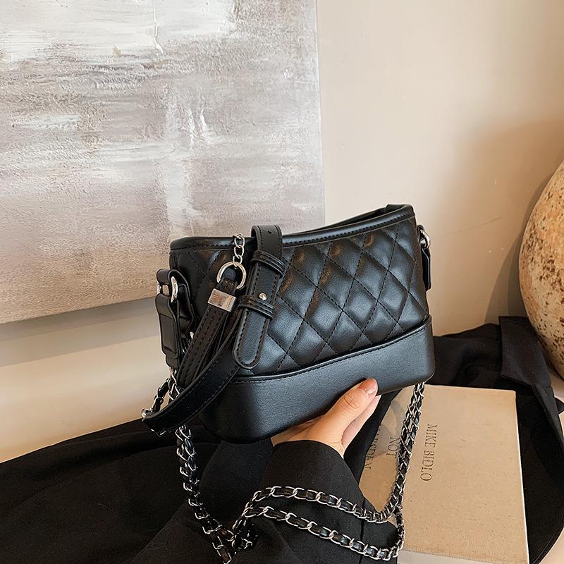 Early autumn new high-end chain stray bag street shooting trend single shoulder oblique span women's bag