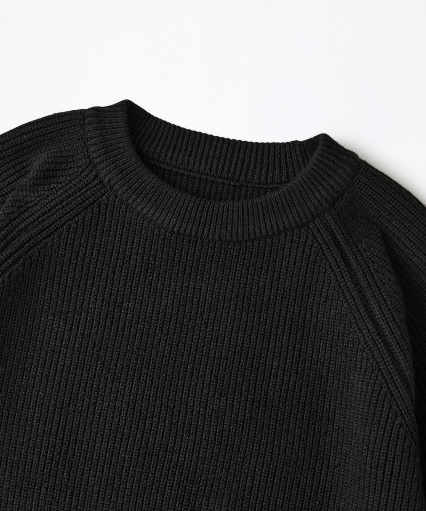 OUTSTANDING Raglan Crew Neck Knit_Black