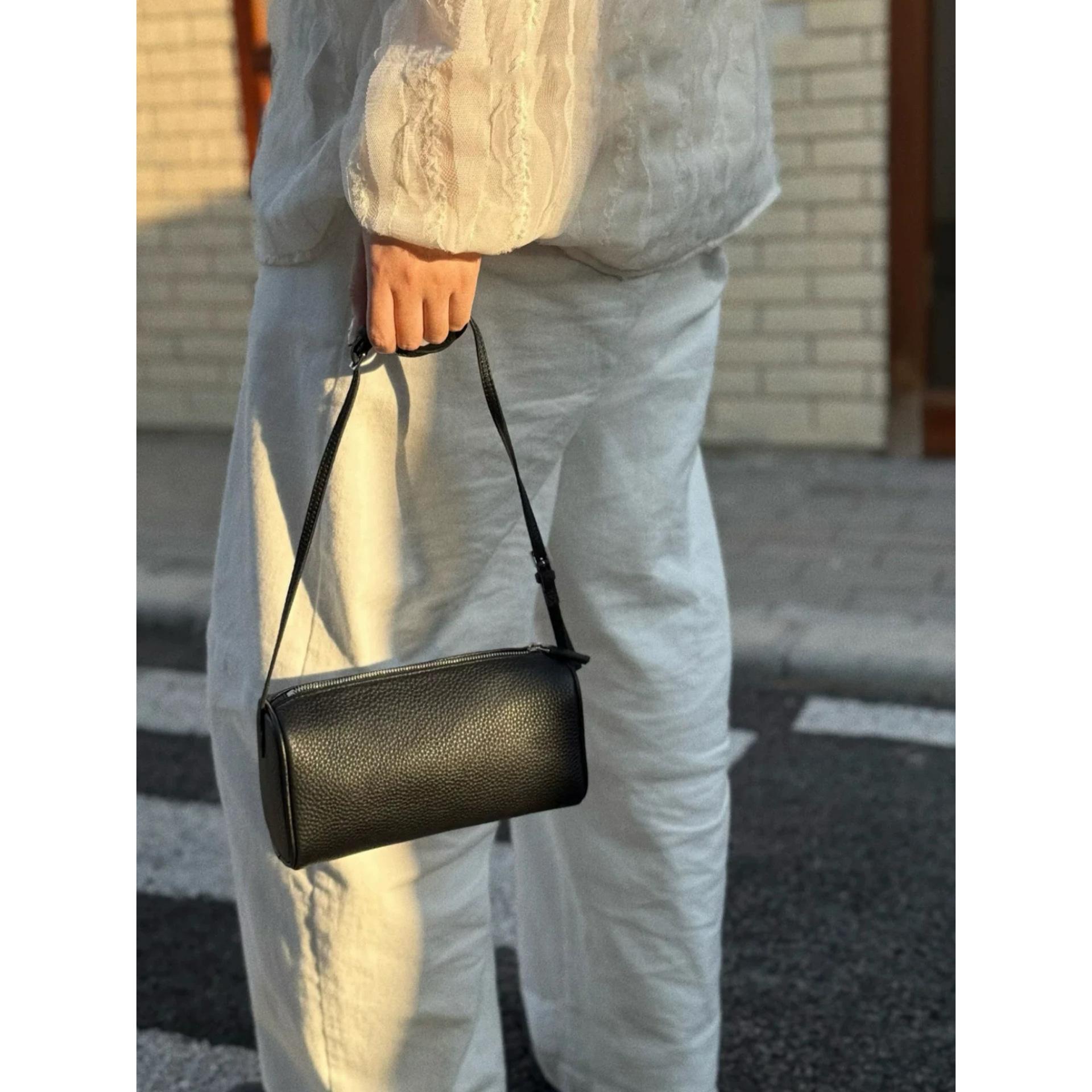 

Новая нишевая сумка из мягкой кожи в стиле ретро, простая текстура, маленькая квадратная сумка, сумка-тоут, сумка подмышку, сумка-подушка, женская сумка