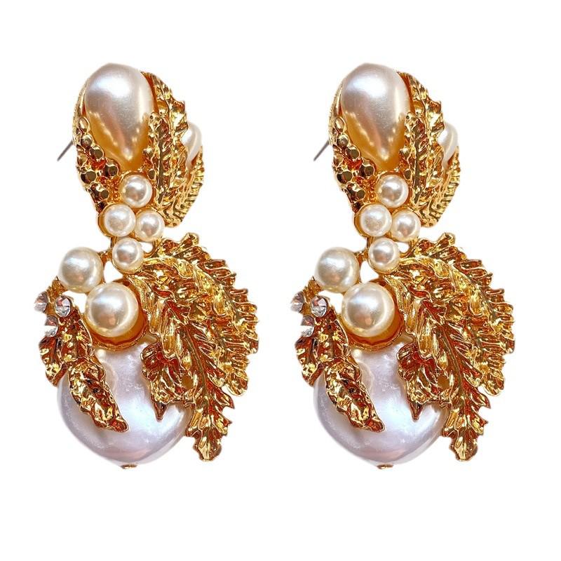 European  American Fashion Zinc Alloy Leaf Pearl Geometric Earrings for Women