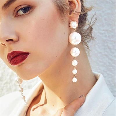 Nové Trendy Elegantní Vytvořené Velké Simulované Perly Dlouhé Náušnice Perlová Šňůra Výrazné Visací Náušnice