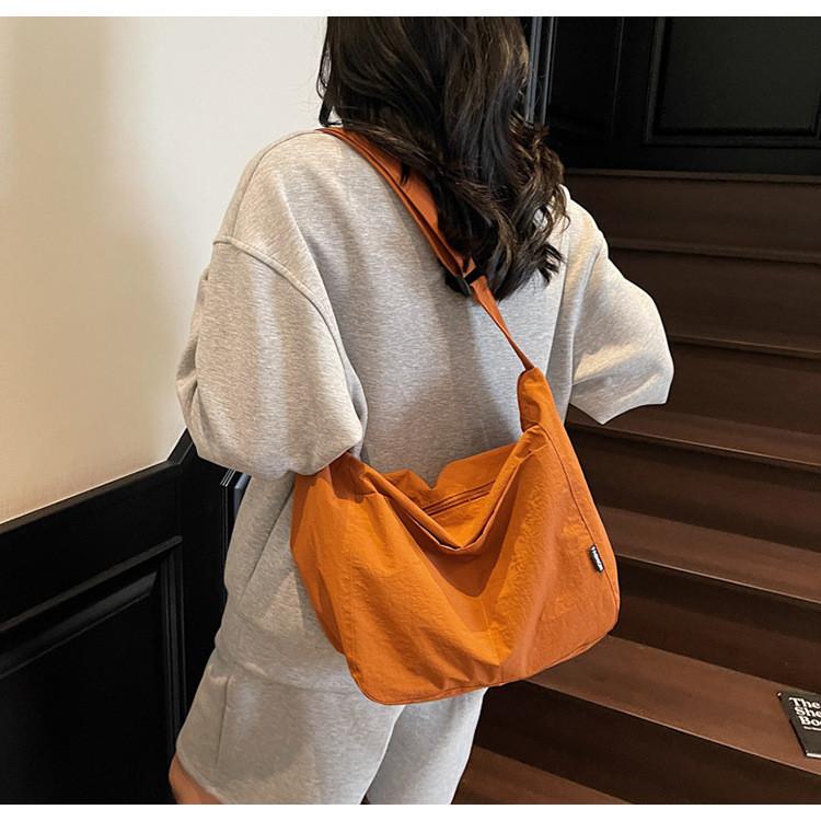 Classic Nylon Retro Shoulder Bag With Ample Storage For Casual Daily Use