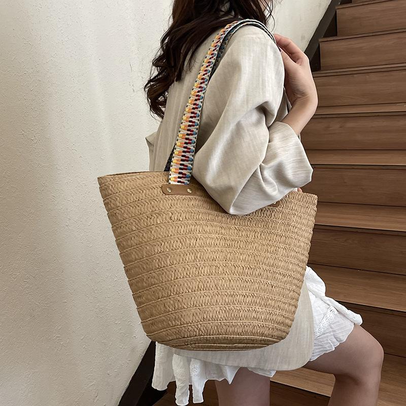 Large Capacity Commuter Straw Bag Women'S Trend Hand Carry Woven Bag Beach Vacation Shoulder Tote Bag