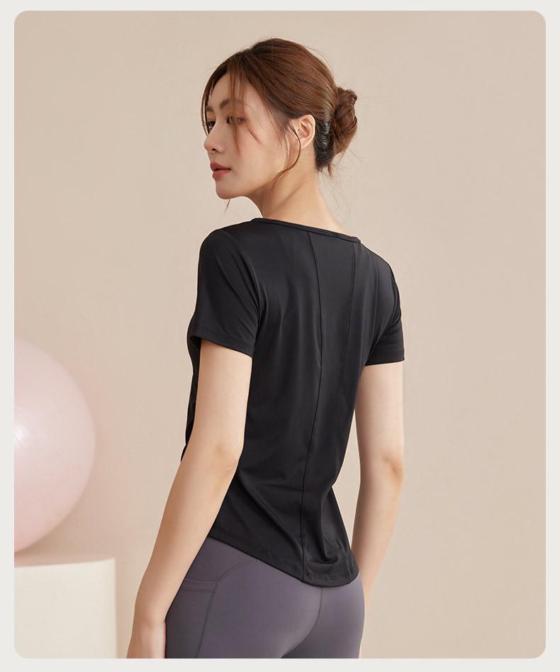 Plus Size Women's Quick-Dry Yoga Top - Short Sleeve, Slimming, Loose Fit for Running & Fitness