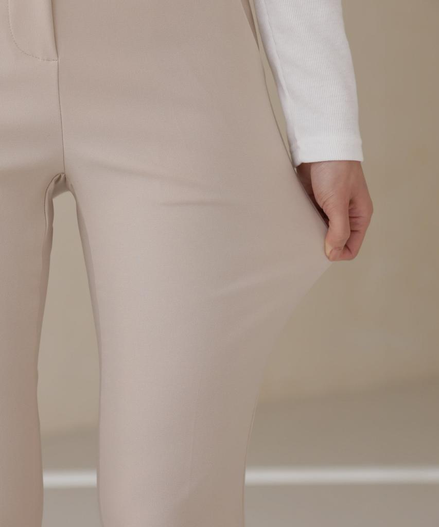 Jikeulib Secret Banding Spandex Slim Fit Straight Slacks