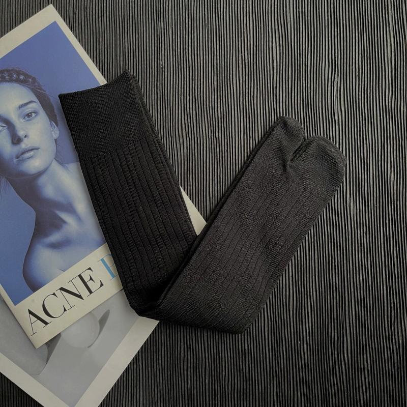 

Высококачественные носки из гребенного хлопка с раздельным пальцем для женщин, однотонные, простые, удобные, мягкие, с двумя пальцами, японские носки таби в стиле харадзюку для женщин Size 35-40