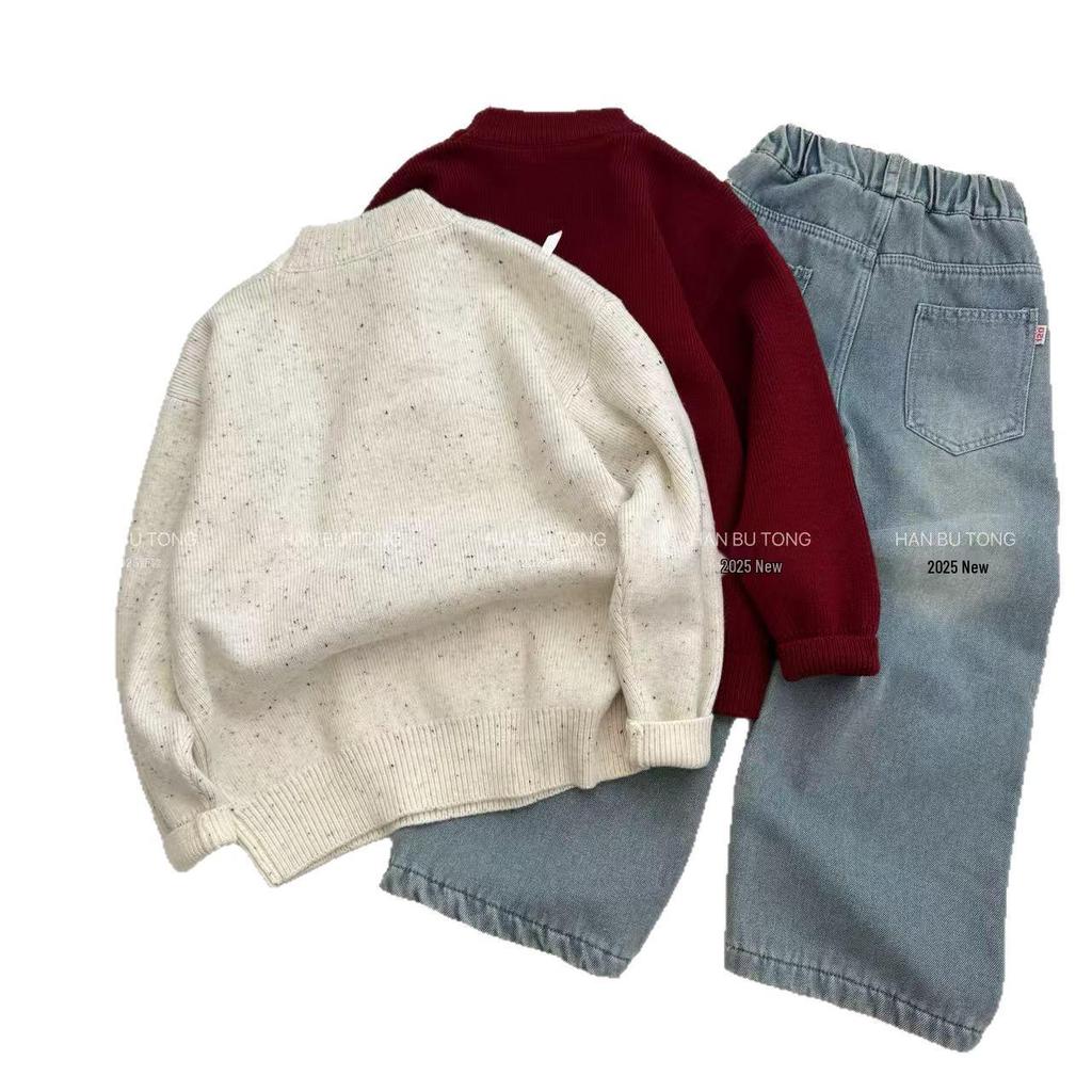 Girls' 2025 Sweater and Jeans Set: Warm Autumn/Winter Knit Pullover with Bow.