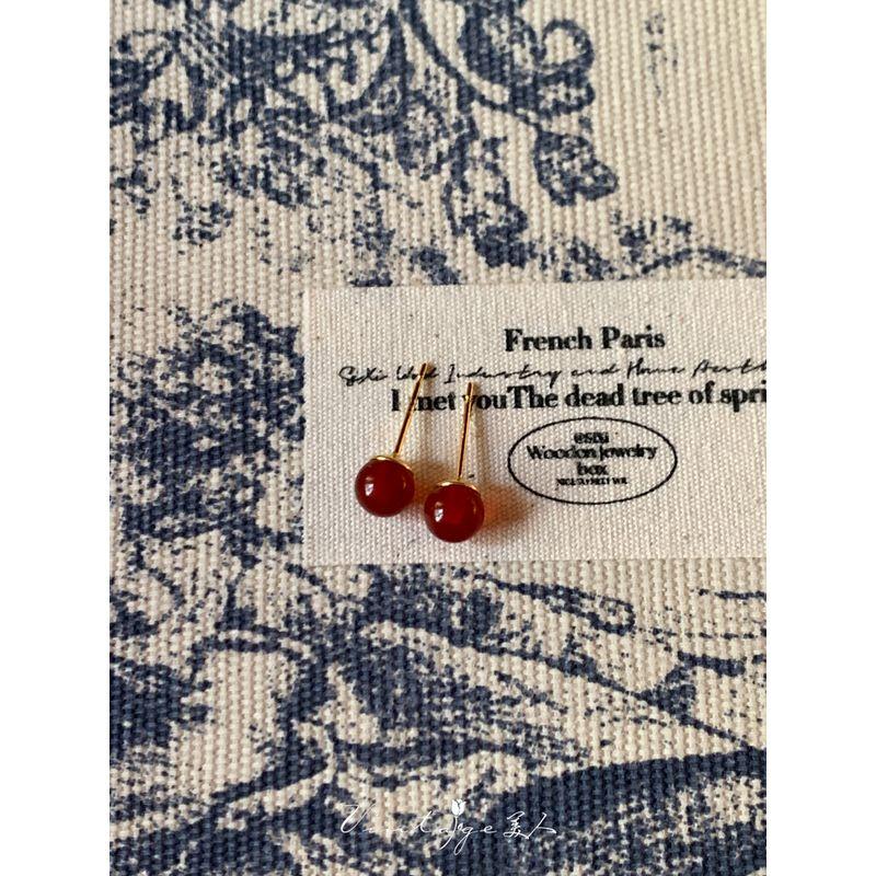 

Retro New Year White Natural Ear Studs Southern Red Agate Red agate 6mm (silver plated ear needle)