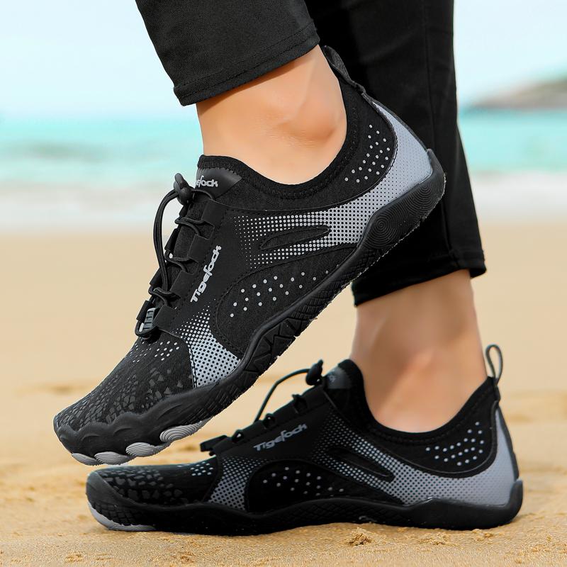 Unisex Beach Wading Sneakers Lightweight Breathable Aqua Shoes Quick Dry Water Sports Shoes for Surfing Fishing Boating