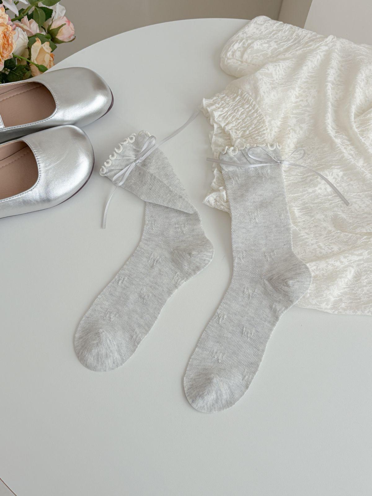 

Mulberry Silk Lace Bow Knot Ballet-Style Mid-Calf Women s Socks - Trendy Japanese Inspired Spring Fashion One Size