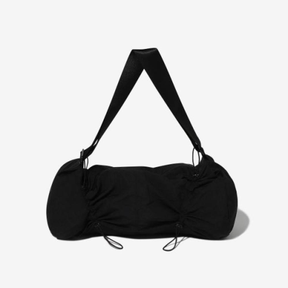 

Большая сумка через плечо FILA FS3BCG1336XBLK