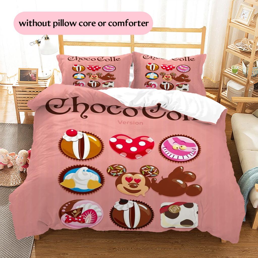 A Soft, Creamy Mickey & Minnie Print Bedding Set – The Perfect Choice for Decorating A Child's Bedroom. Comfortable and Warm.